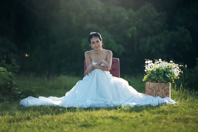 Bridal accessories and jewelry